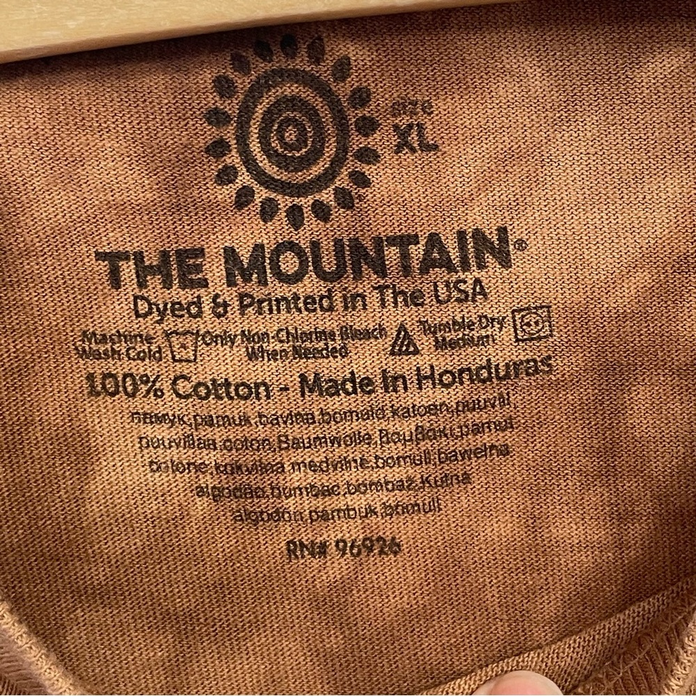 The Mountain Wolf Long Sleeve Crew Neck Men's XL Brown - Picture 2 of 6